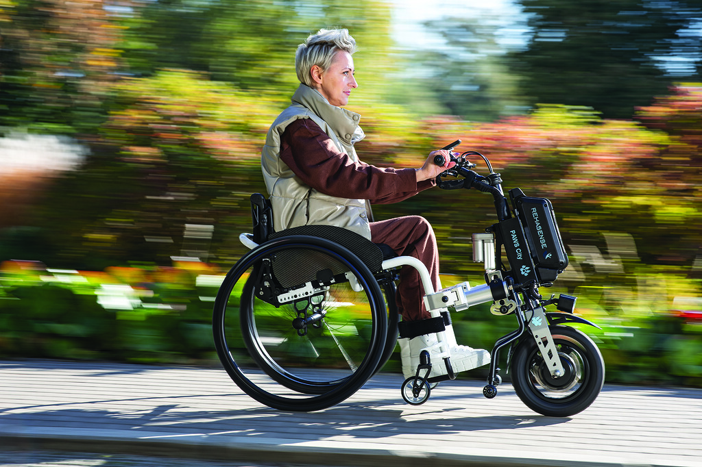 Rehasense PAWS City Handbike_Outdoors_5
