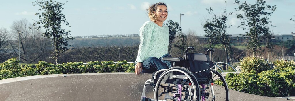 Invacare Action 5NG Folding Manual Self Propel Wheelchair 1