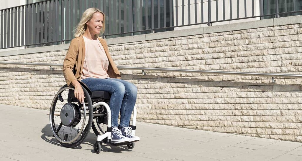 Banner_Alber e-motion M25 wheelchair power assist_Downhill