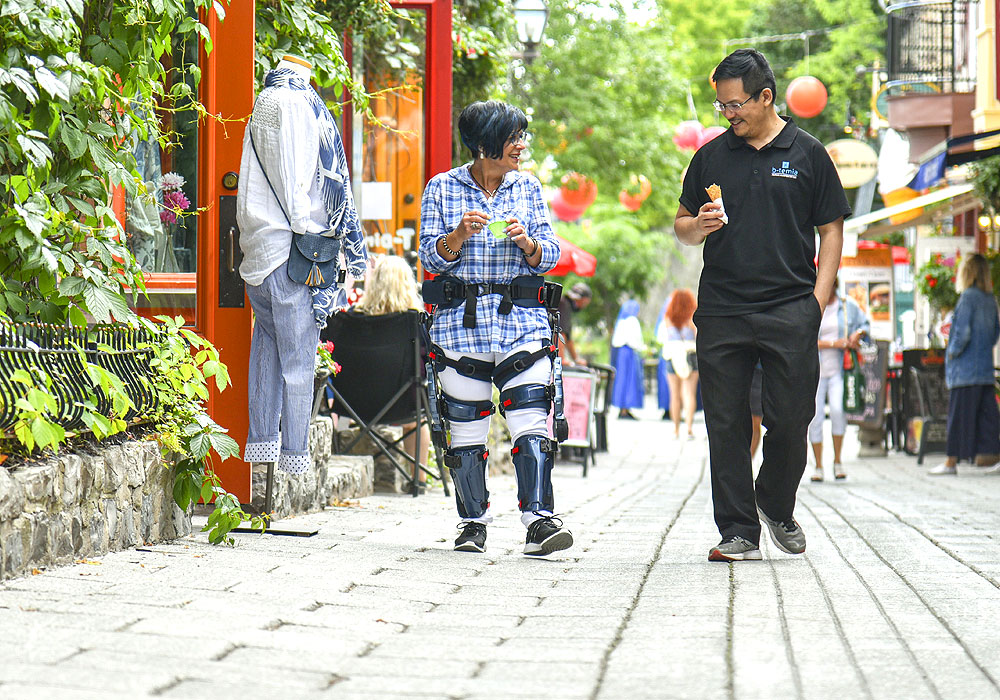 walking on a pavement using ReWalk exoskeleton technology