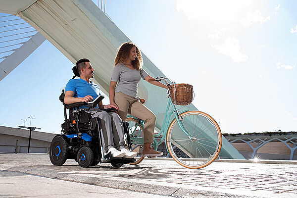 Invacare Aviva RX40 Rear-Wheel-Drive Powerchair